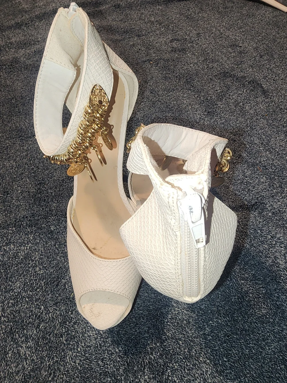 Shoe Dazzle White Peep-Toe Platform Heels with Gold Ankle Charm